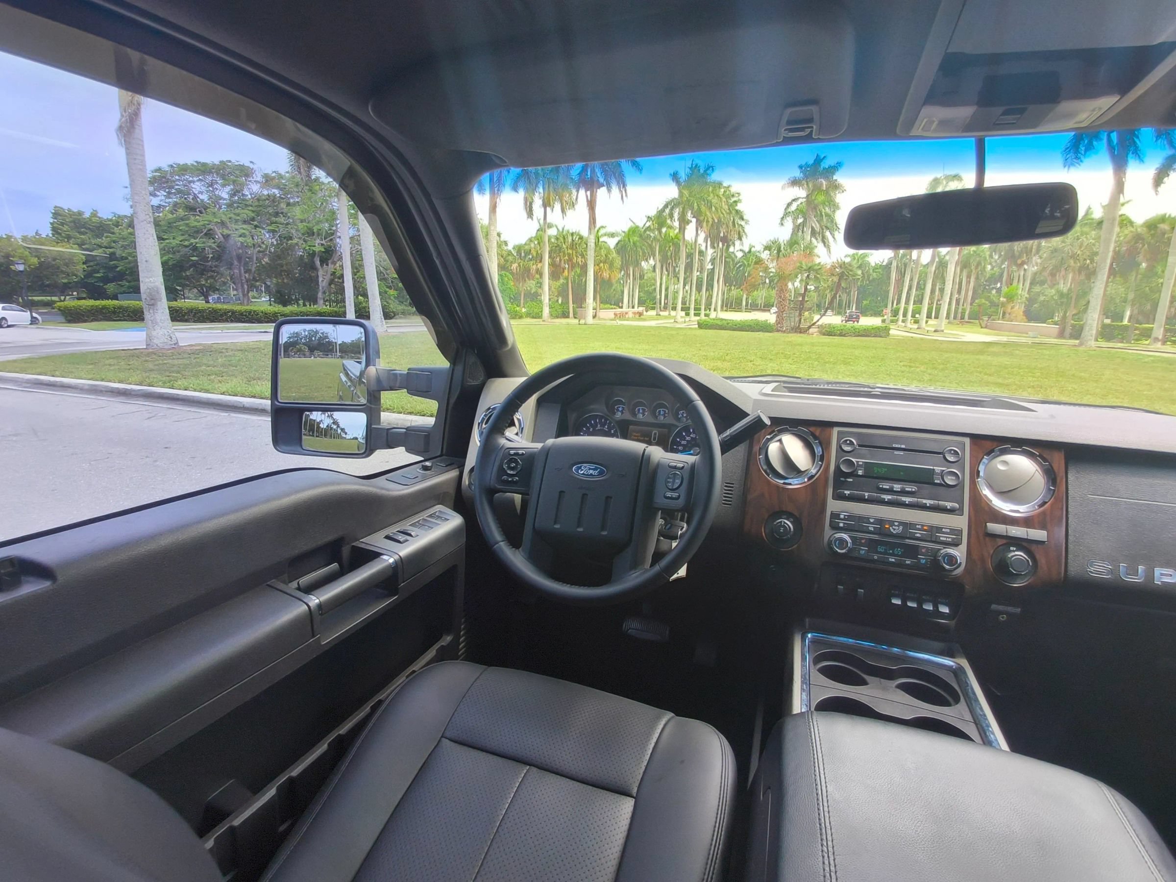 Used 2011 Ford F250 Lariat w/ Lariat Interior Pkg RWD image 19