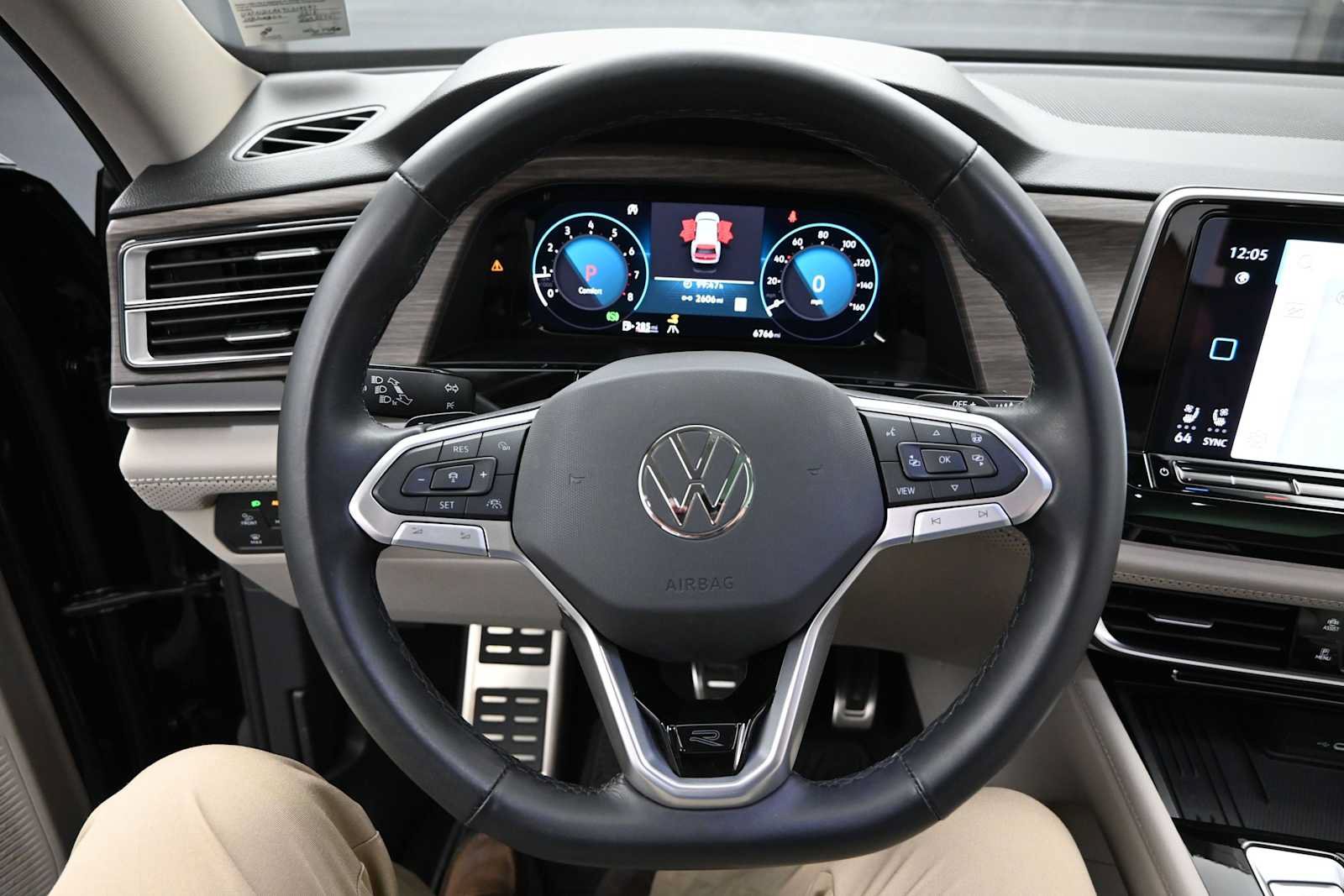Used 2026 Volkswagen Atlas SEL Premium R-Line AWD/4WD image 14