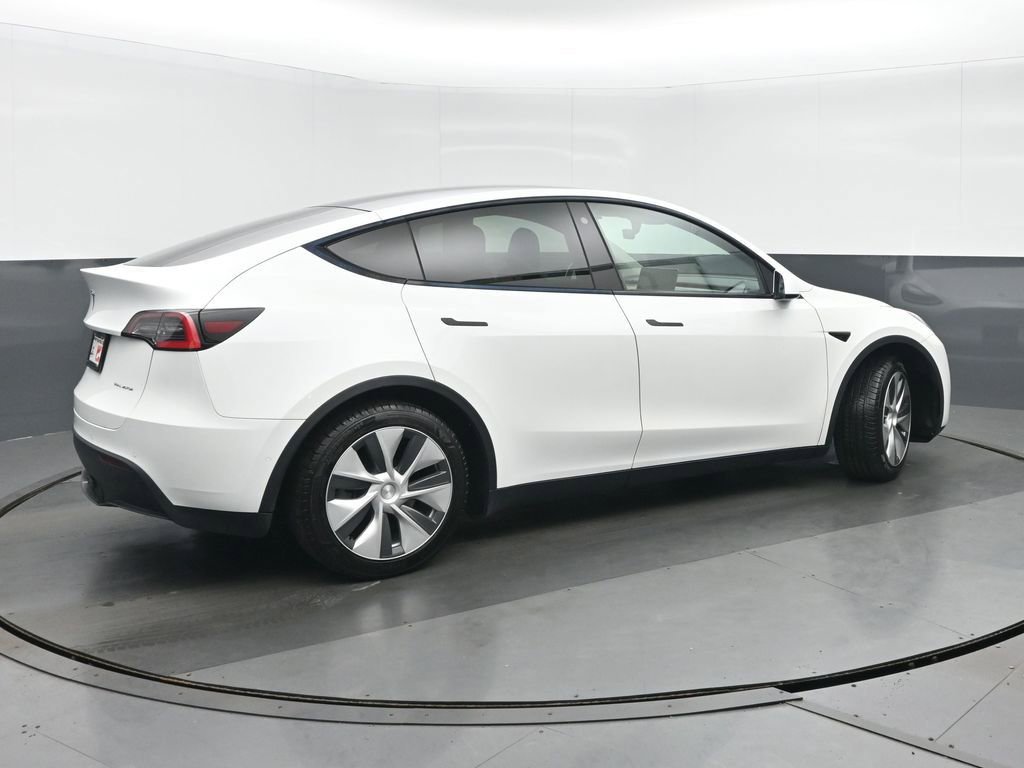 Used 2021 Tesla Model Y Long Range AWD/4WD image 3