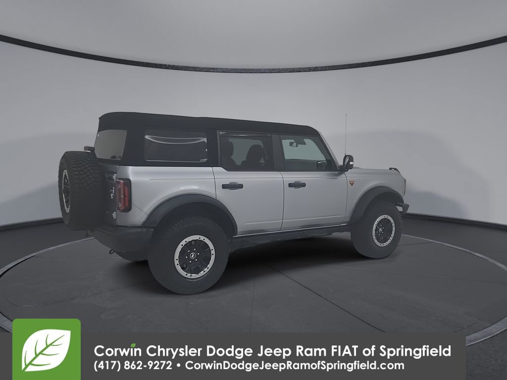 Used 2024 Ford Bronco Badlands image 15