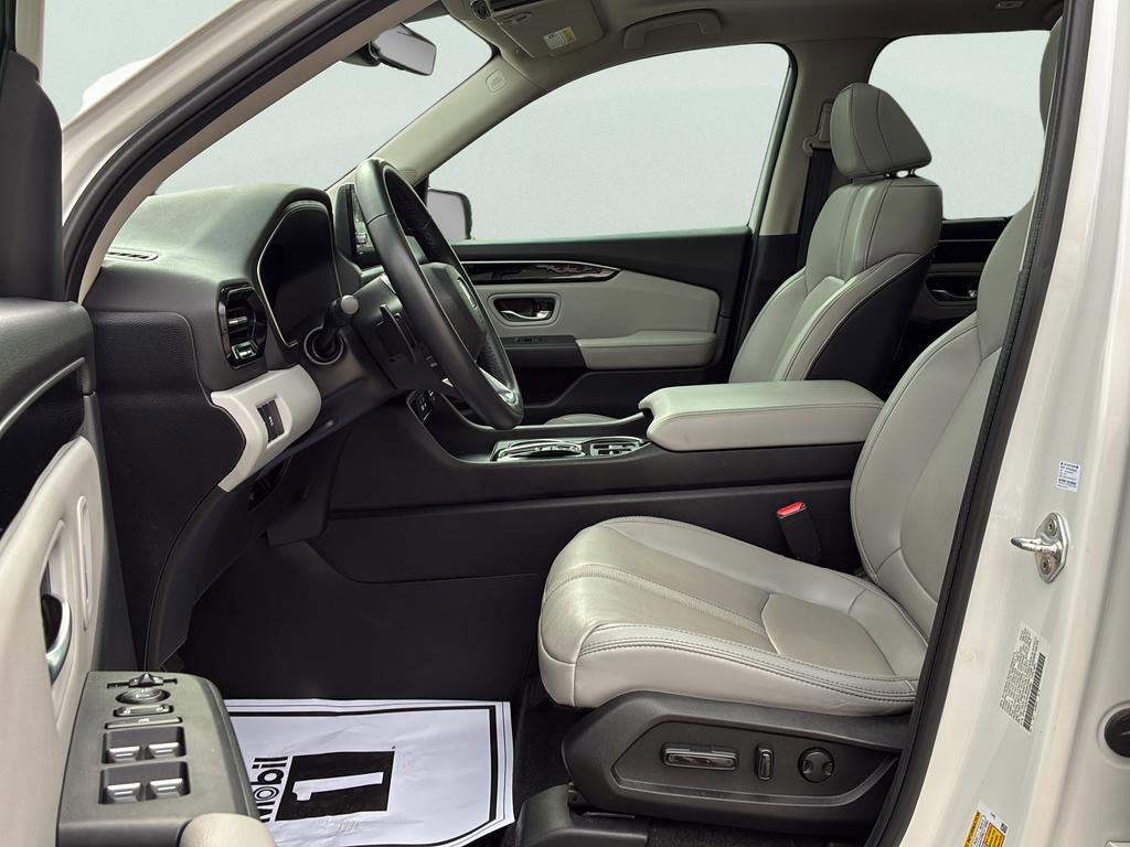 Used 2023 Honda Pilot Touring image 24