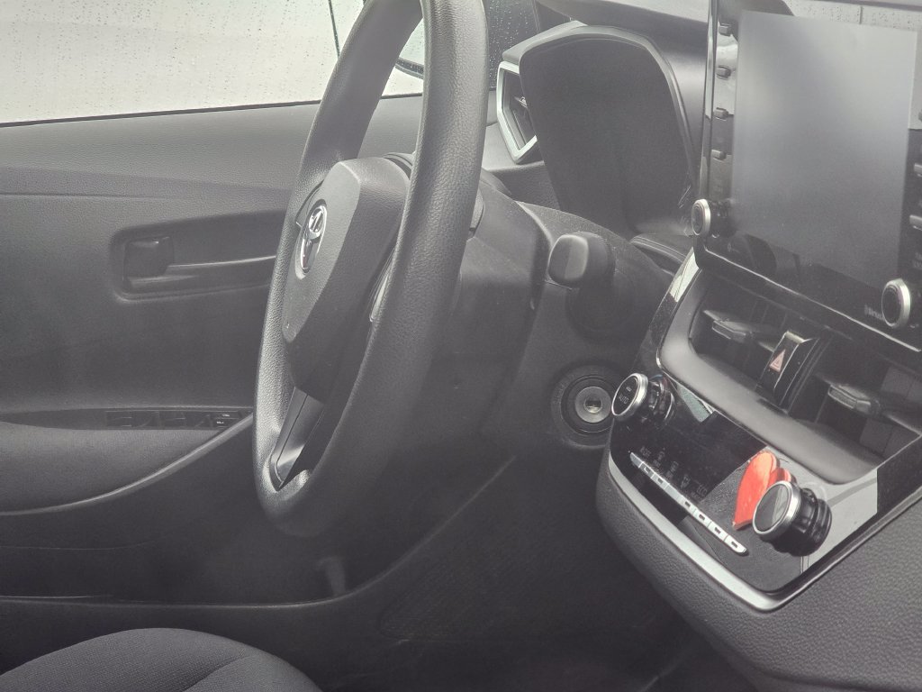 Certified 2022 Toyota Corolla LE w/ Carpet Mat Package (TMS) FWD image 17