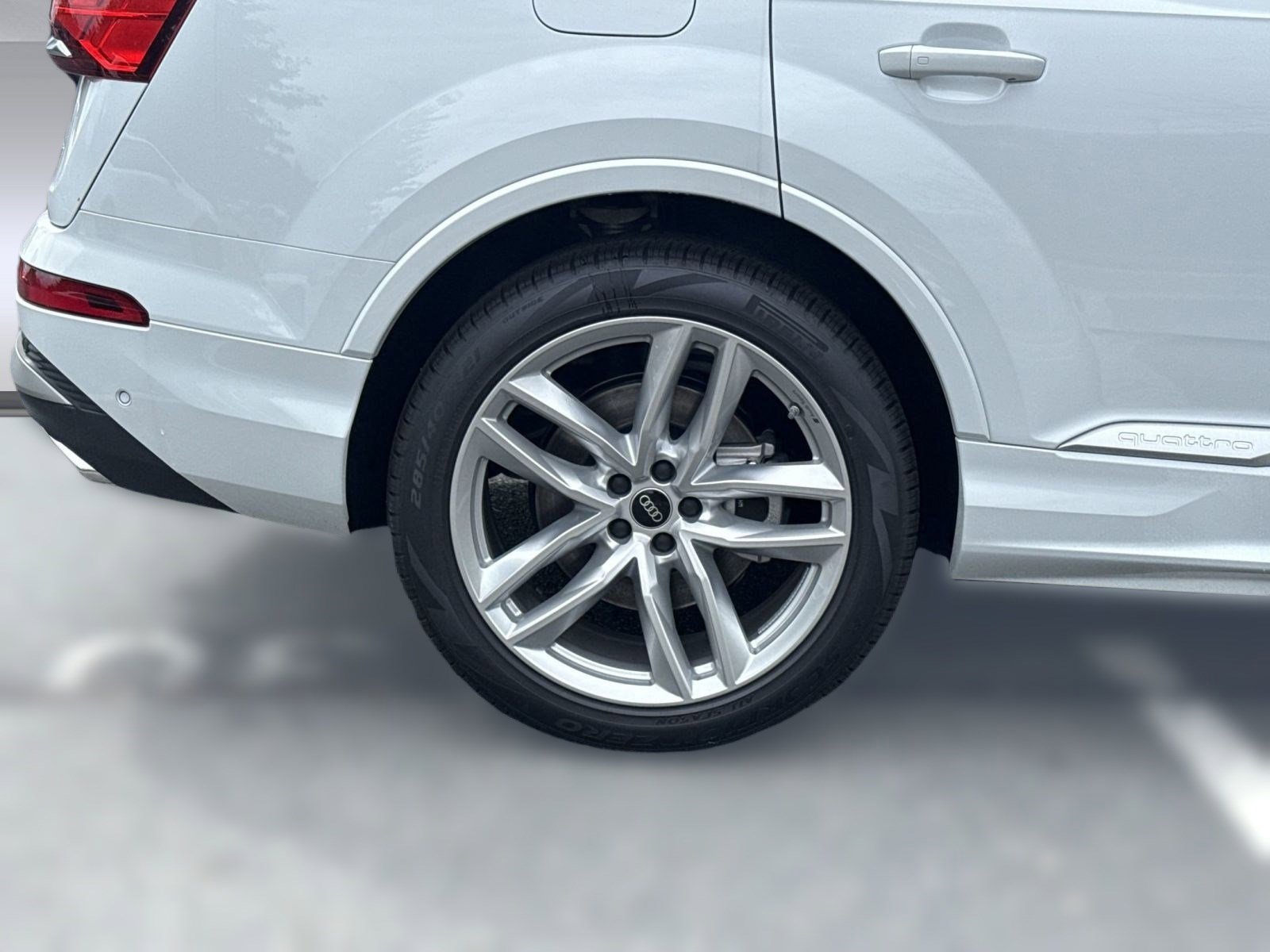 New 2025 Audi Q7 3.0T Premium Plus image 24