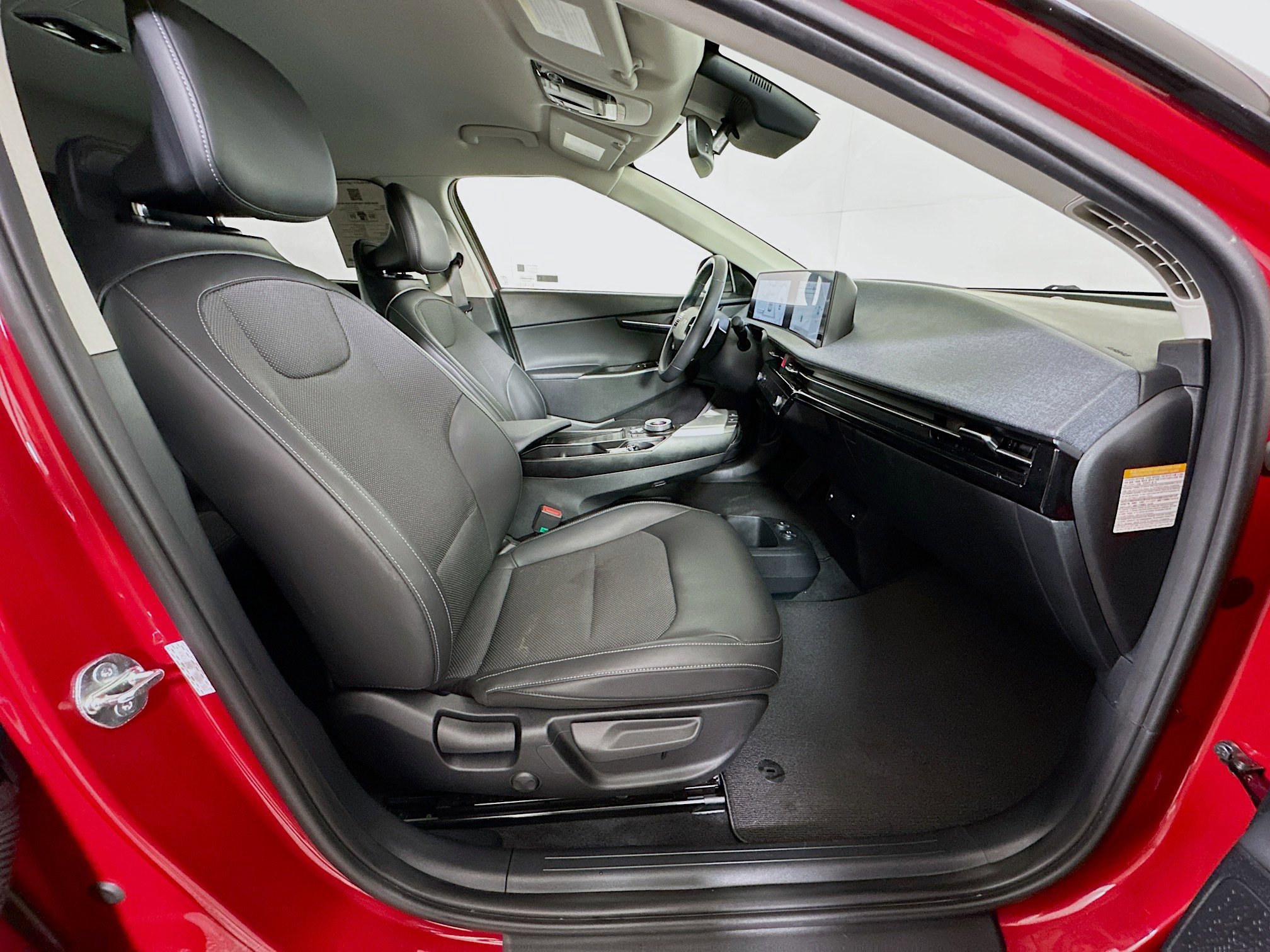 Used 2024 Kia EV6 Light image 30