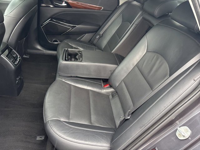 Used 2017 Kia Cadenza Premium w/ Luxury Package image 9