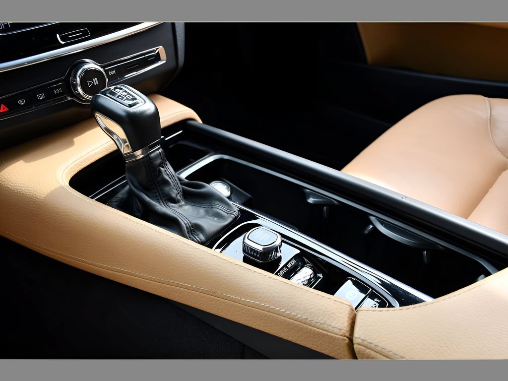 Used 2018 Volvo S90 T5 Momentum w/ Convenience Package FWD image 36
