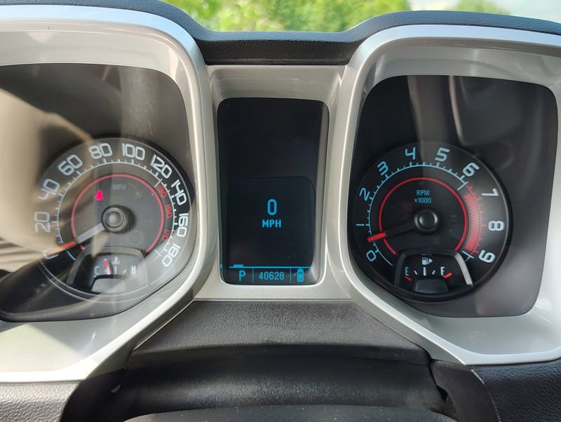 Used 2010 Chevrolet Camaro SS RWD image 23