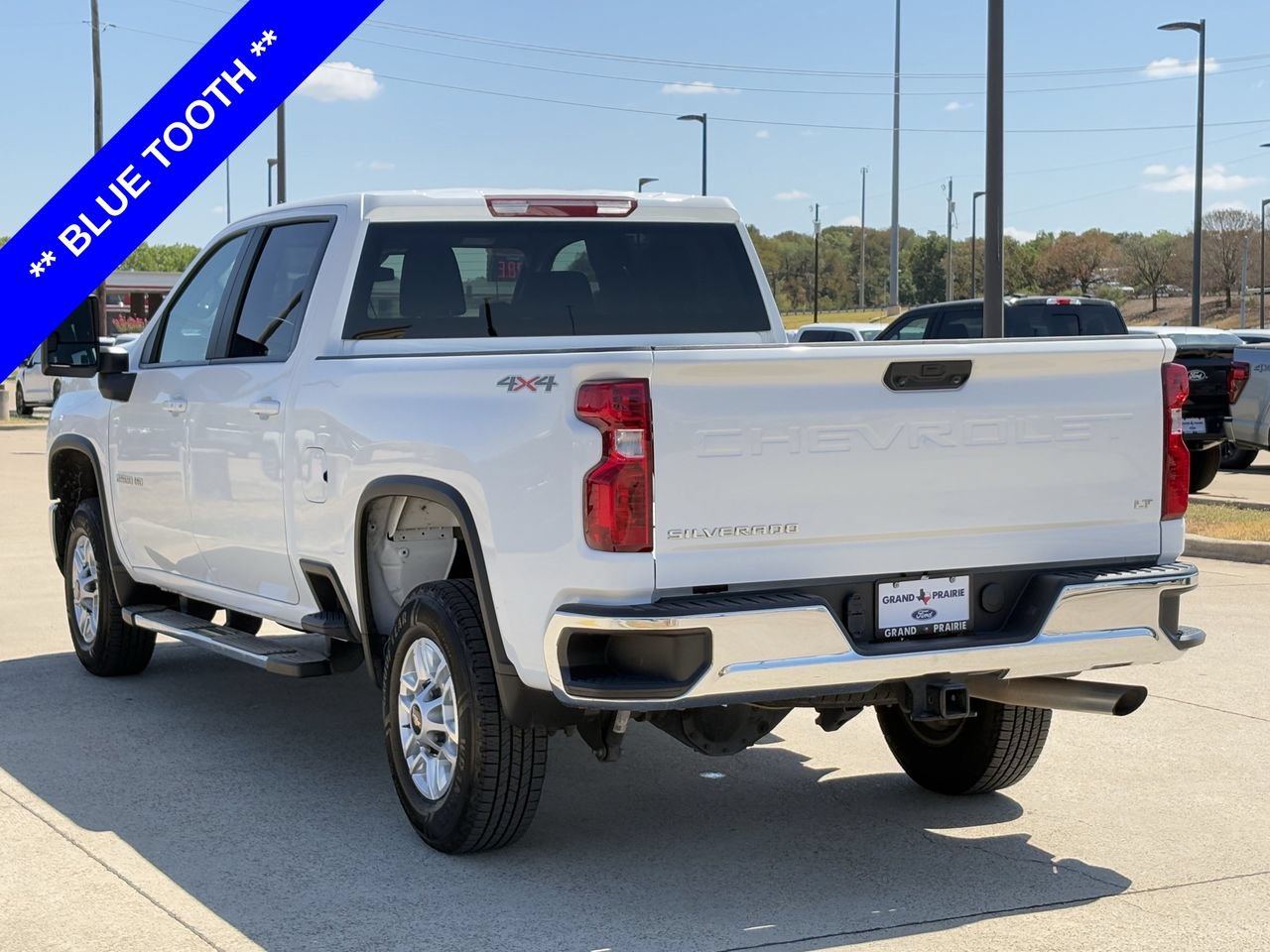 Used 2025 Chevrolet Silverado 2500 LT w/ Convenience Package AWD/4WD image 6