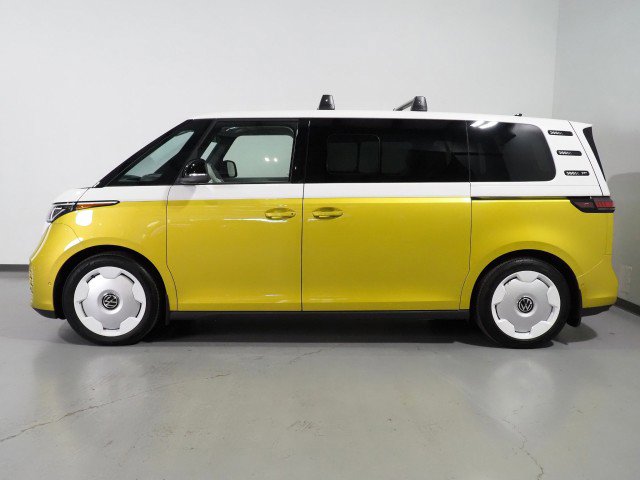 Used 2025 Volkswagen ID. Buzz 1st Edition image 10