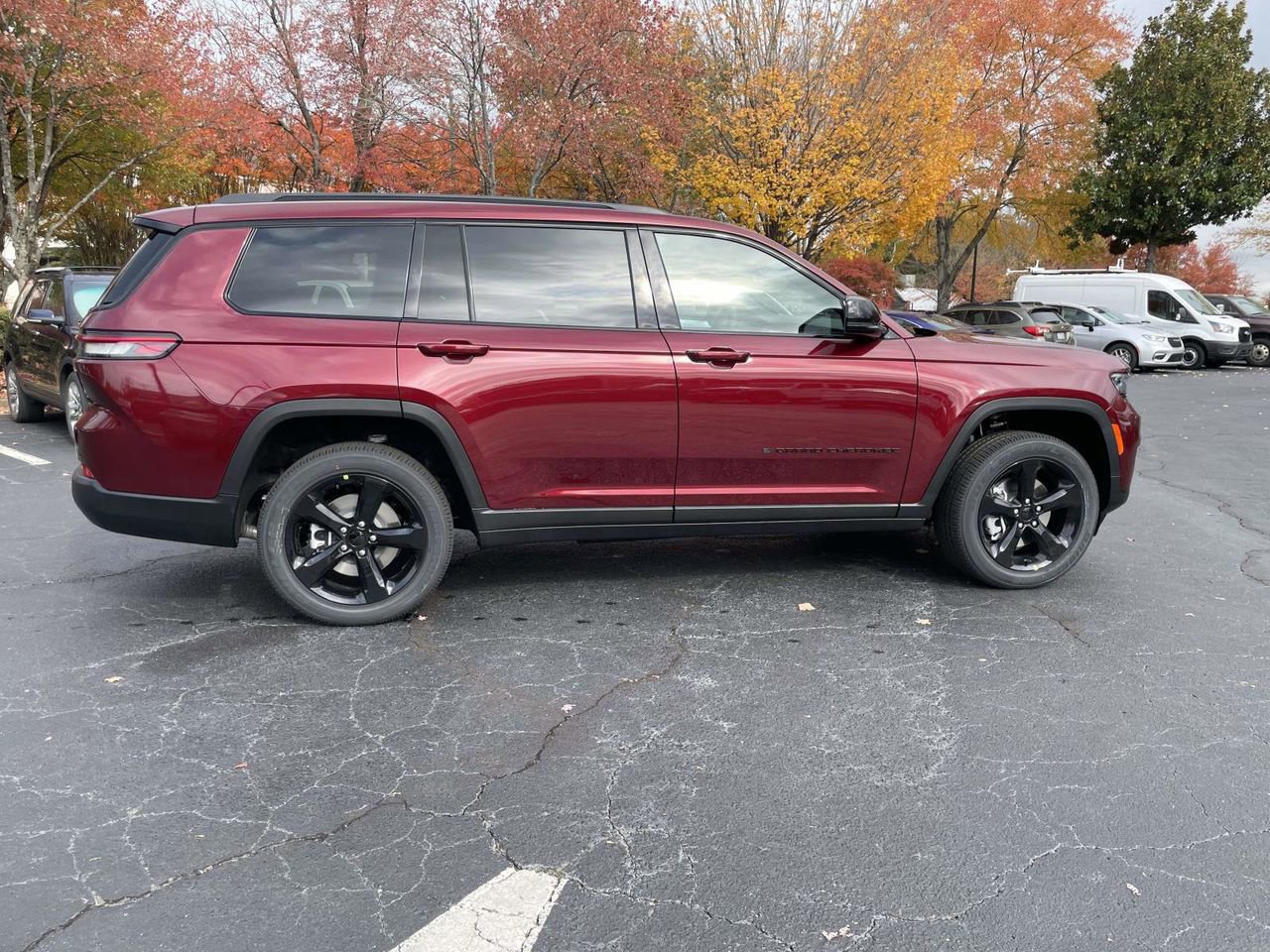 New 2025 Jeep Grand Cherokee L Altitude image 10