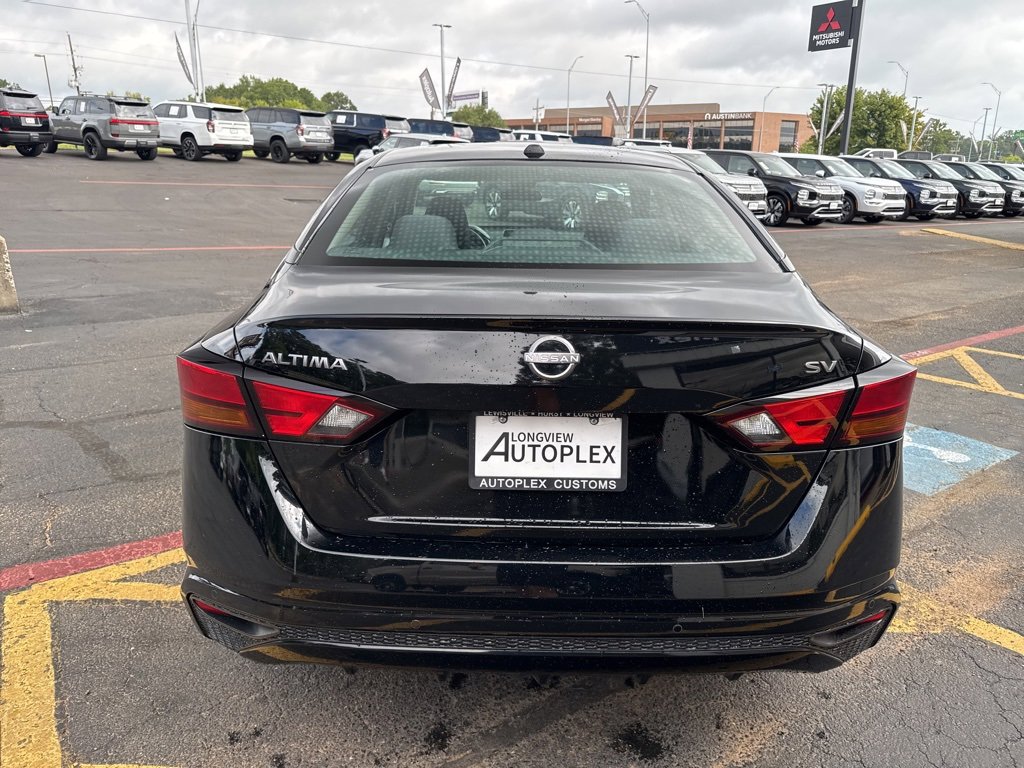 Used 2023 Nissan Altima 2.5 SV image 7
