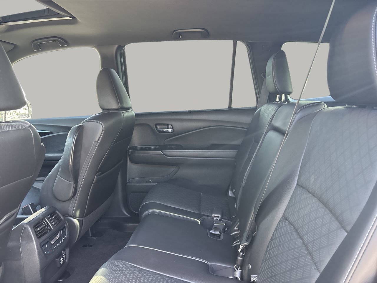 Used 2021 Honda Passport Touring image 11