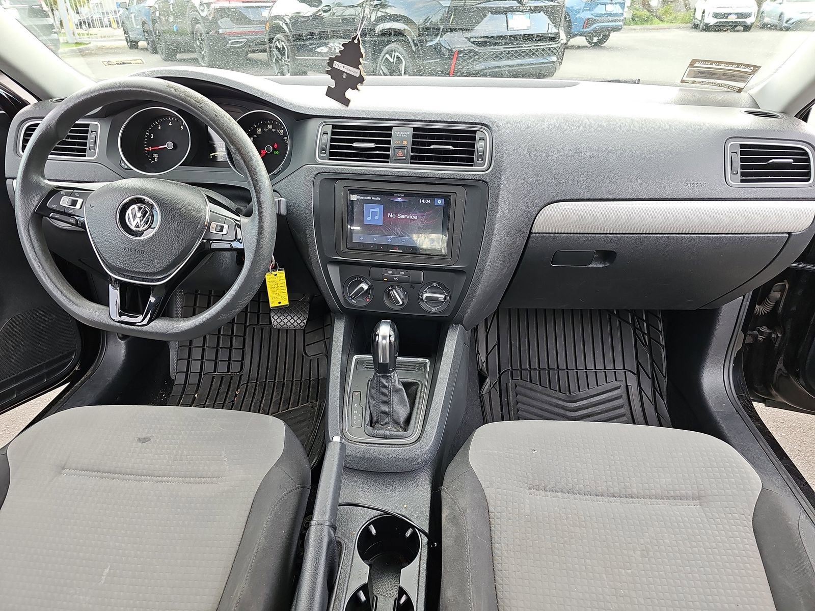 Used 2017 Volkswagen Jetta S image 9