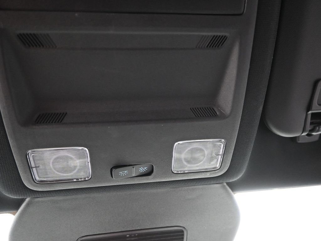 Used 2025 Ford Escape ST-Line AWD/4WD image 39