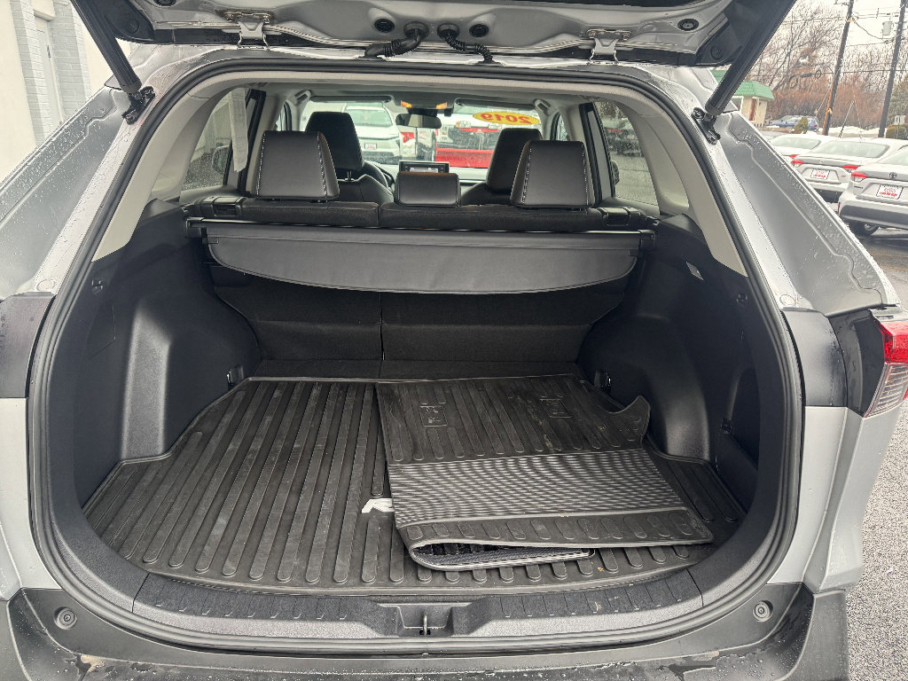 Used 2019 Toyota RAV4 XLE Premium w/ Cold Weather Package image 12