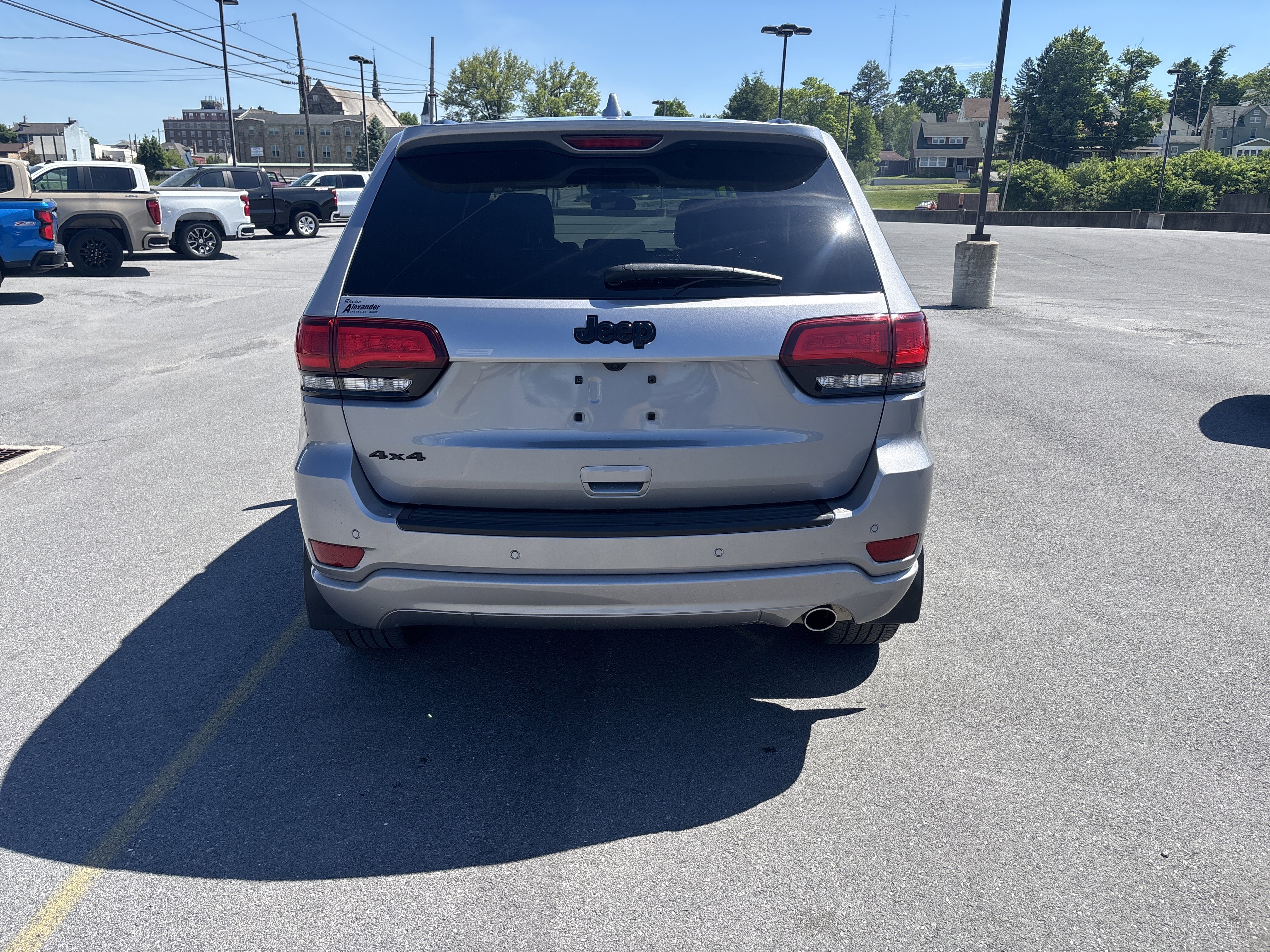 Used 2021 Jeep Grand Cherokee Laredo X AWD/4WD image 4