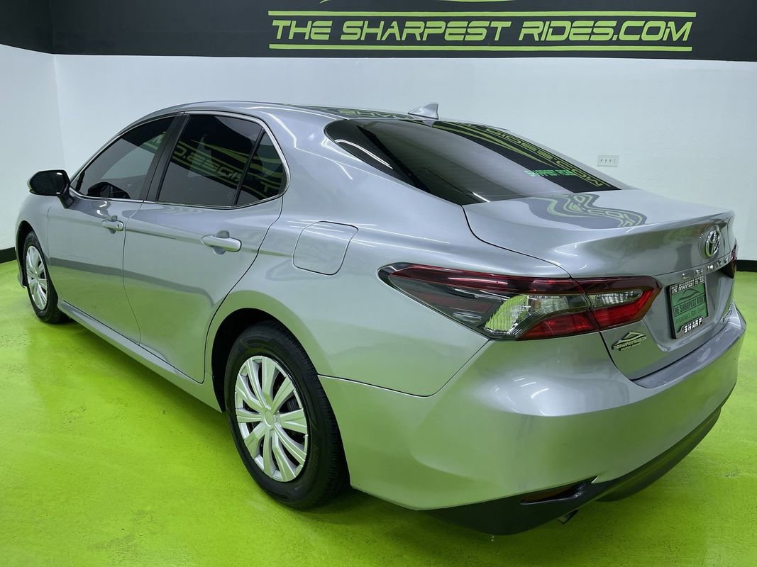 Used 2022 Toyota Camry LE image 7