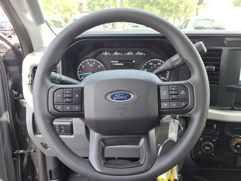 New 2026 Ford F250 XLT w/ FX4 Off-Road Package AWD/4WD image 14