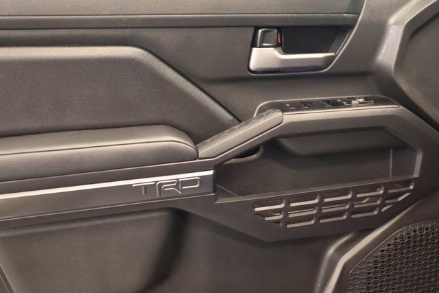 Used 2024 Toyota Tacoma TRD Off-Road image 10
