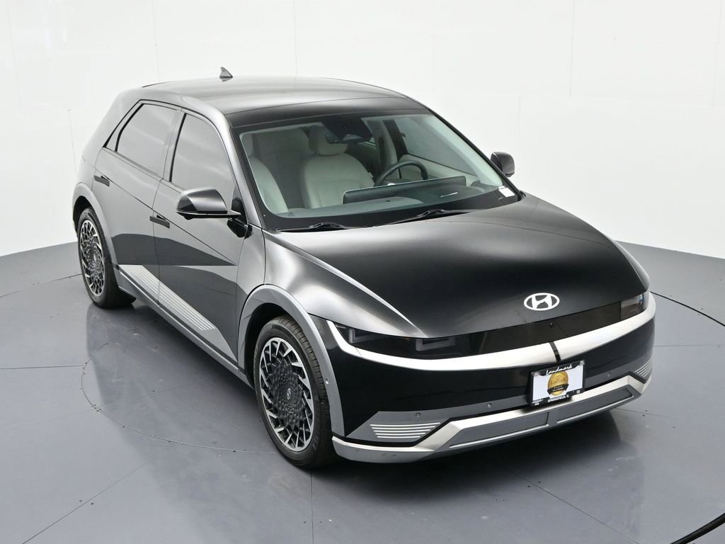 Used 2023 Hyundai Ioniq 5 Limited image 17