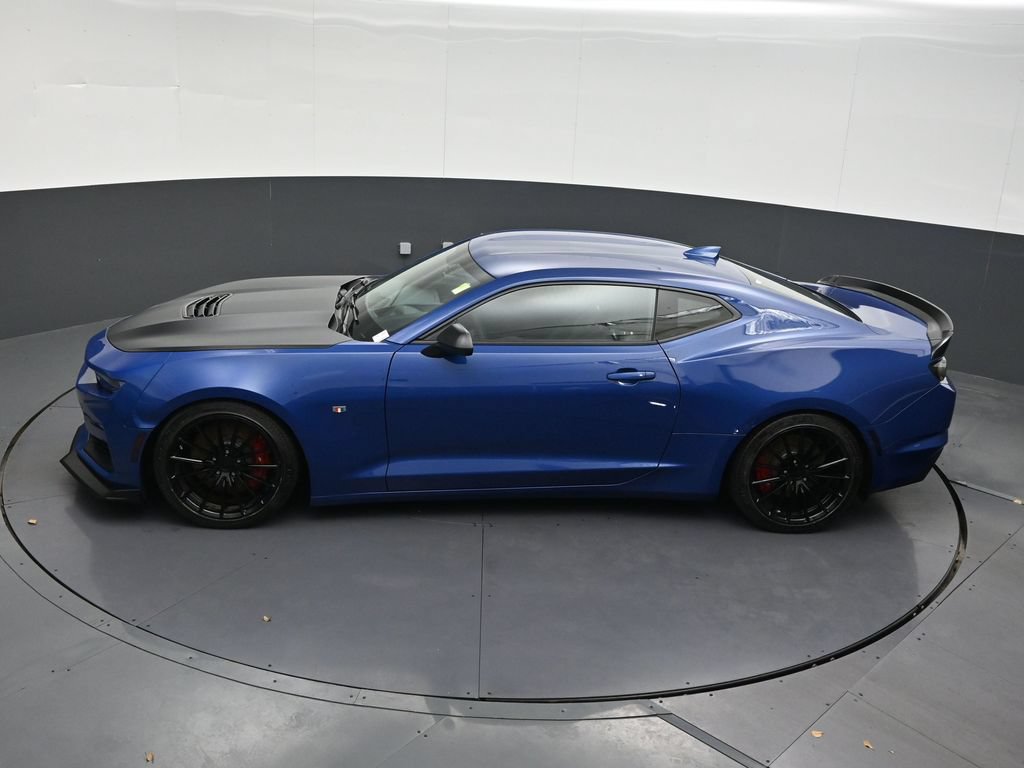 Used 2020 Chevrolet Camaro SS RWD image 16