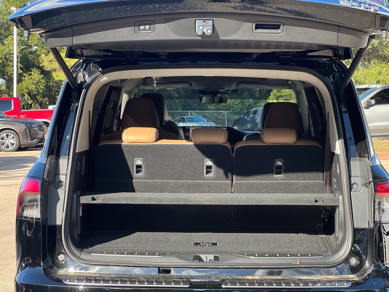 Used 2026 INFINITI QX80 Luxe RWD image 23