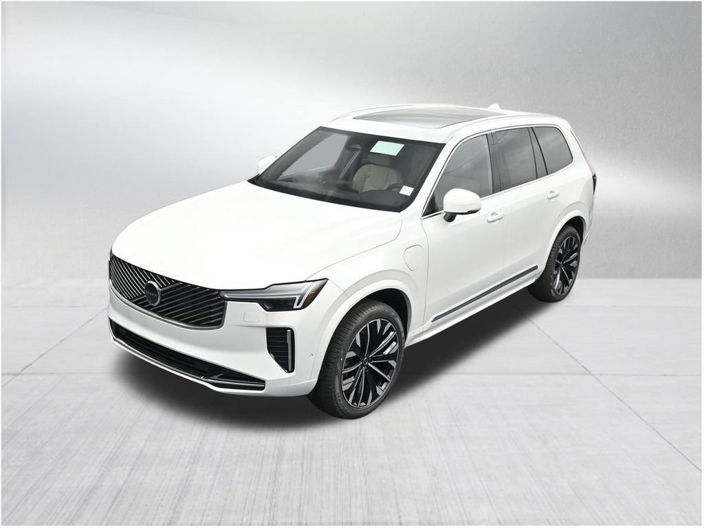 New 2026 Volvo XC90 T8 Plus w/ Protection Package Premier AWD/4WD image 13
