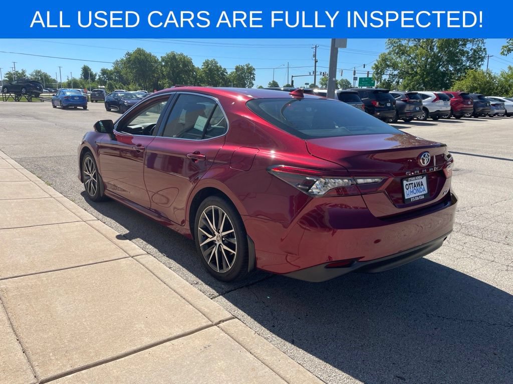 Used 2022 Toyota Camry XLE FWD image 7