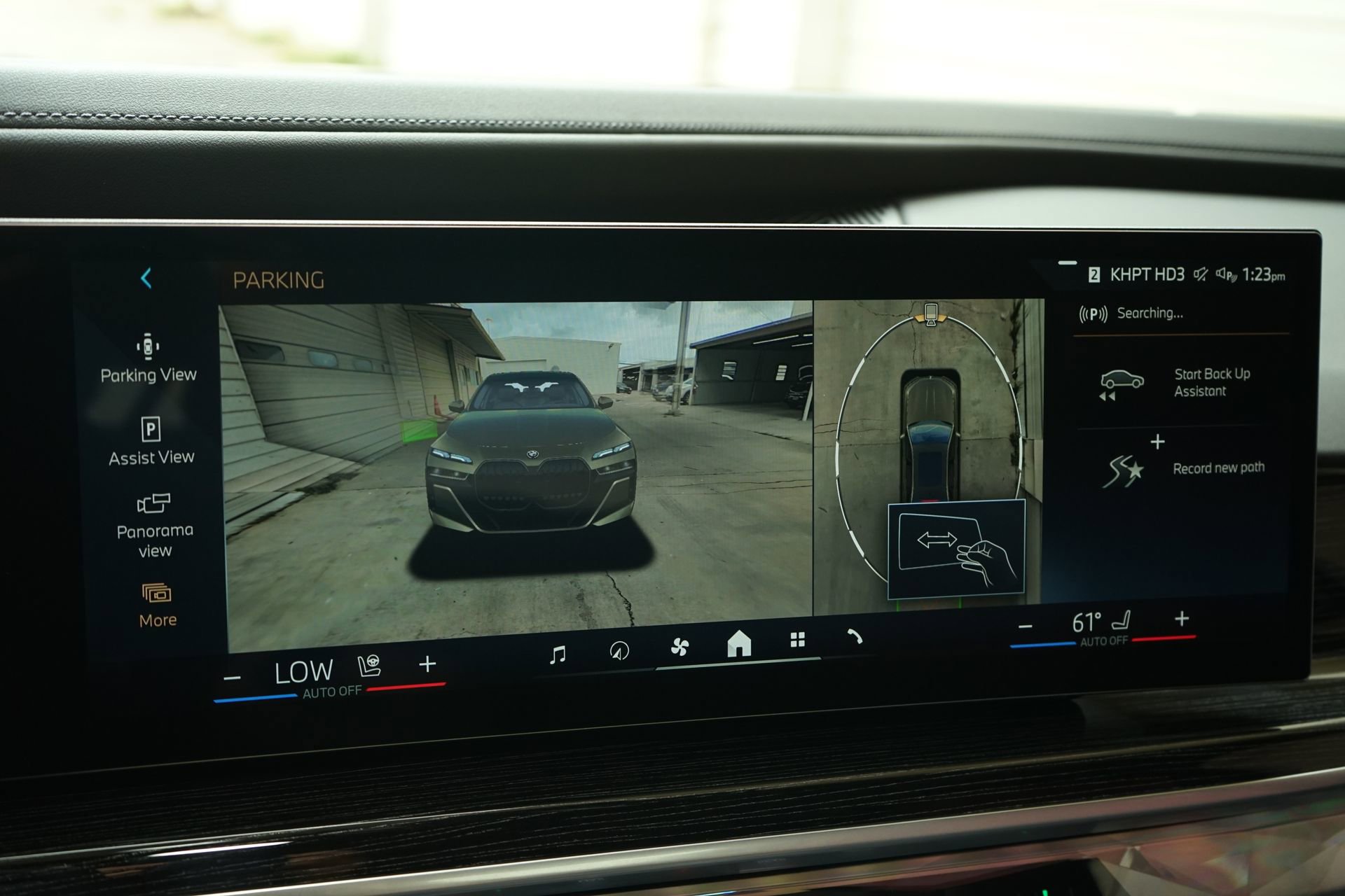 Used 2025 BMW 740i RWD image 19