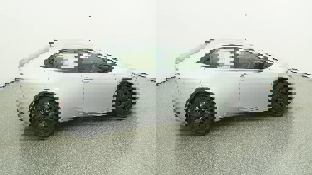 New 2026 Toyota Prius LE image 10