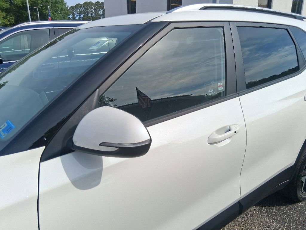 Used 2025 Kia Seltos S AWD/4WD image 10