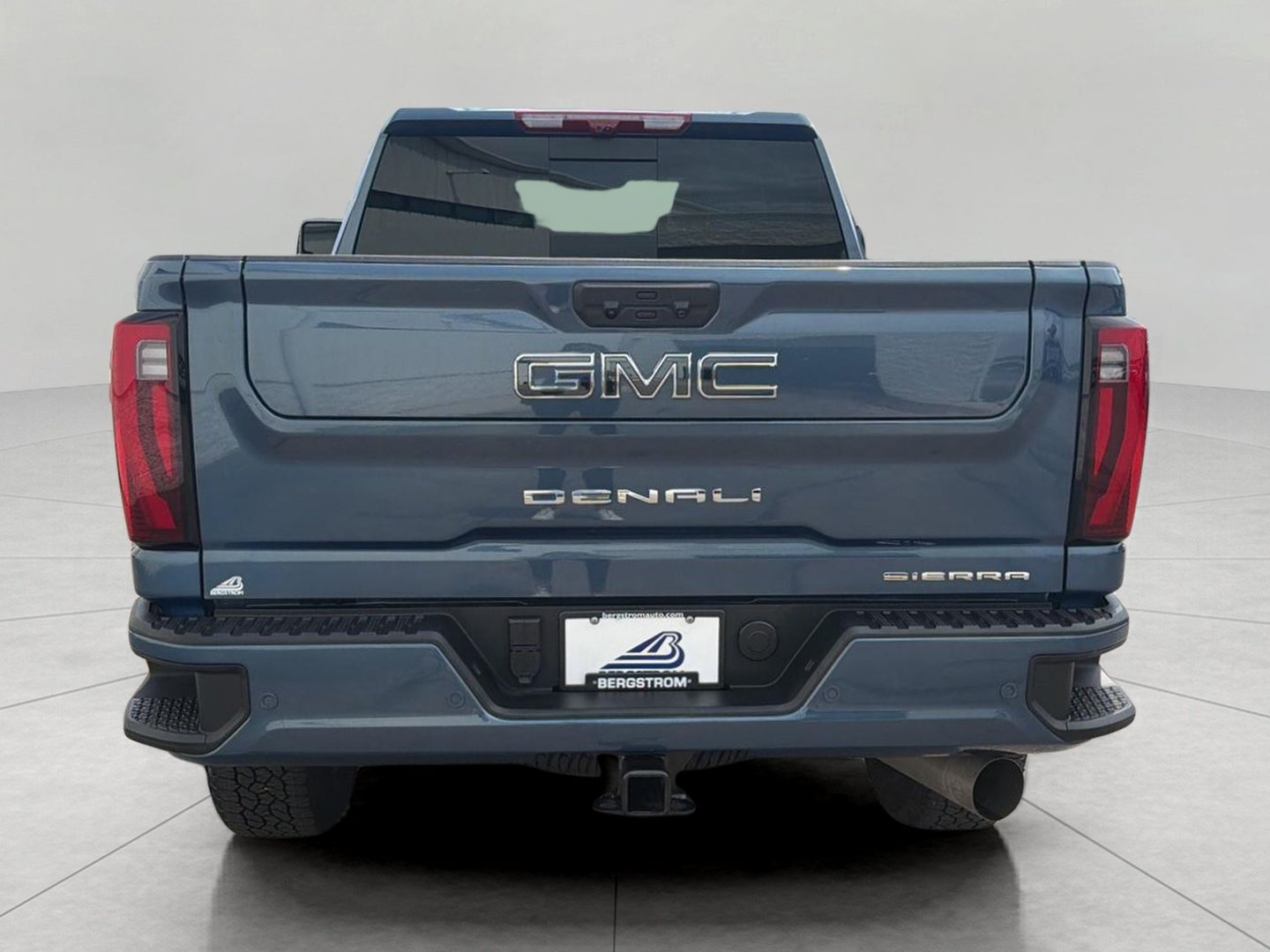 Used 2026 GMC Sierra 3500 Denali Ultimate AWD/4WD image 6