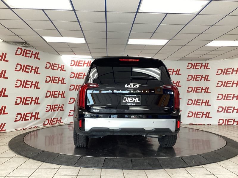 Certified 2024 Kia Telluride LX FWD image 6