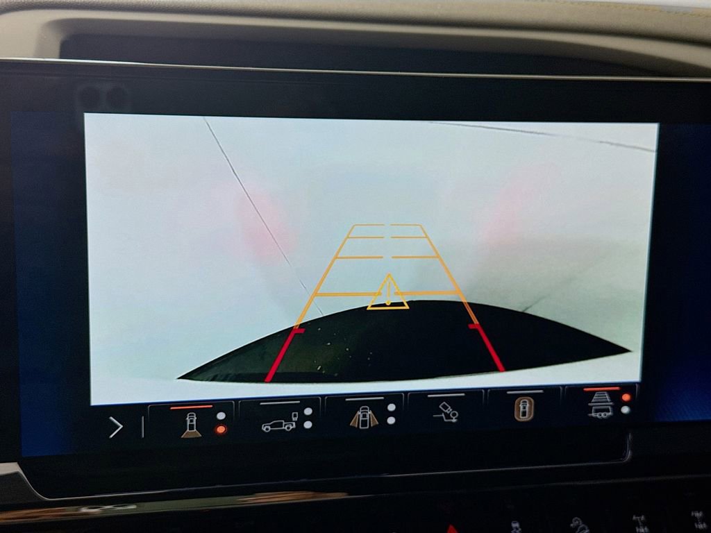 Used 2024 Chevrolet Silverado 1500 ZR2 w/ Technology Package image 15