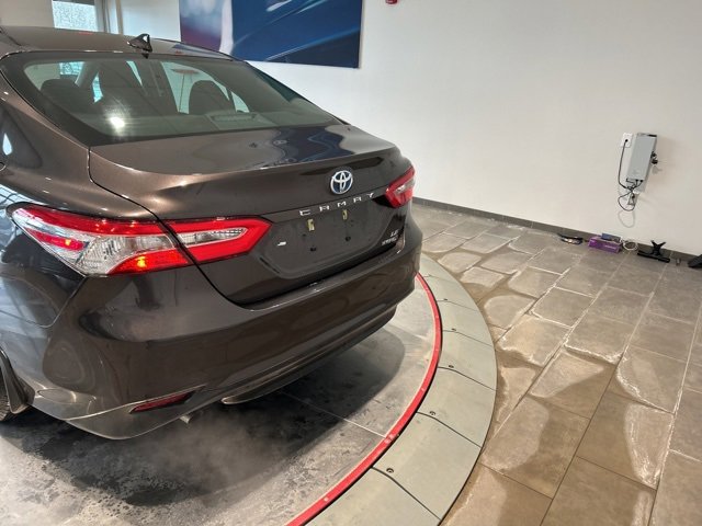 Used 2020 Toyota Camry LE image 6