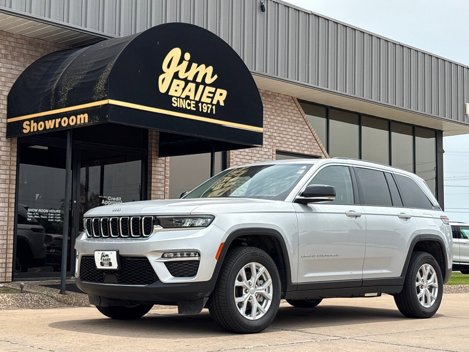 Used 2023 Jeep Grand Cherokee Limited