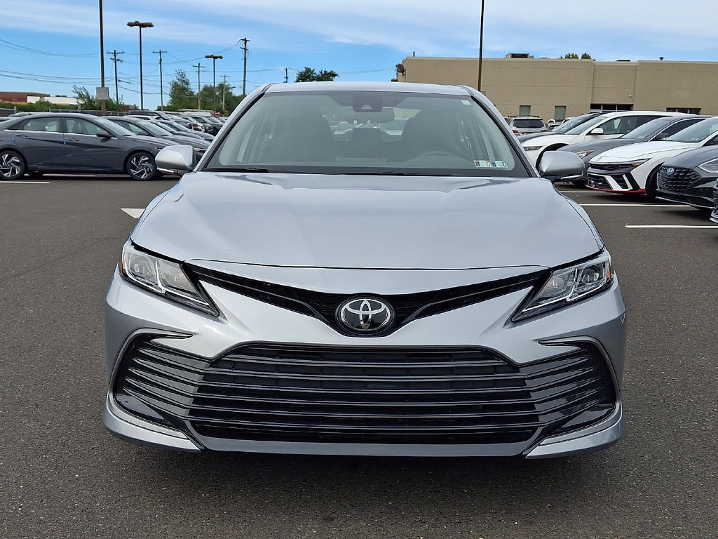 Used 2024 Toyota Camry LE w/ Convenience Package FWD image 2