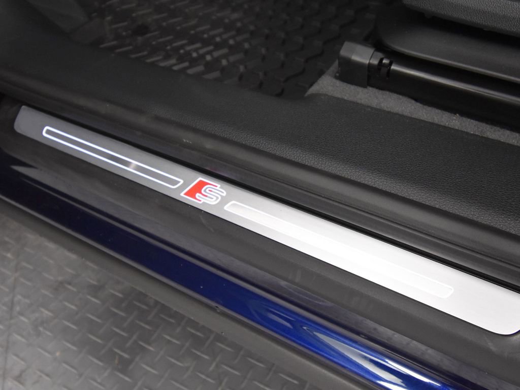 New 2025 Audi Q3 2.0T Premium image 17