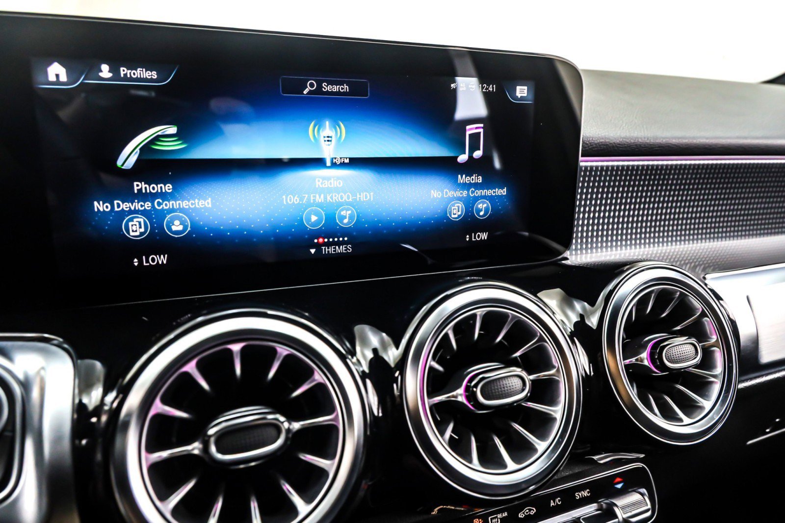 Used 2022 Mercedes-Benz GLB 250 4MATIC image 20