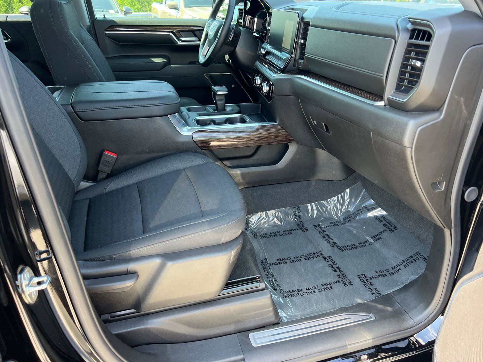 Used 2024 GMC Sierra 1500 Elevation AWD/4WD image 13