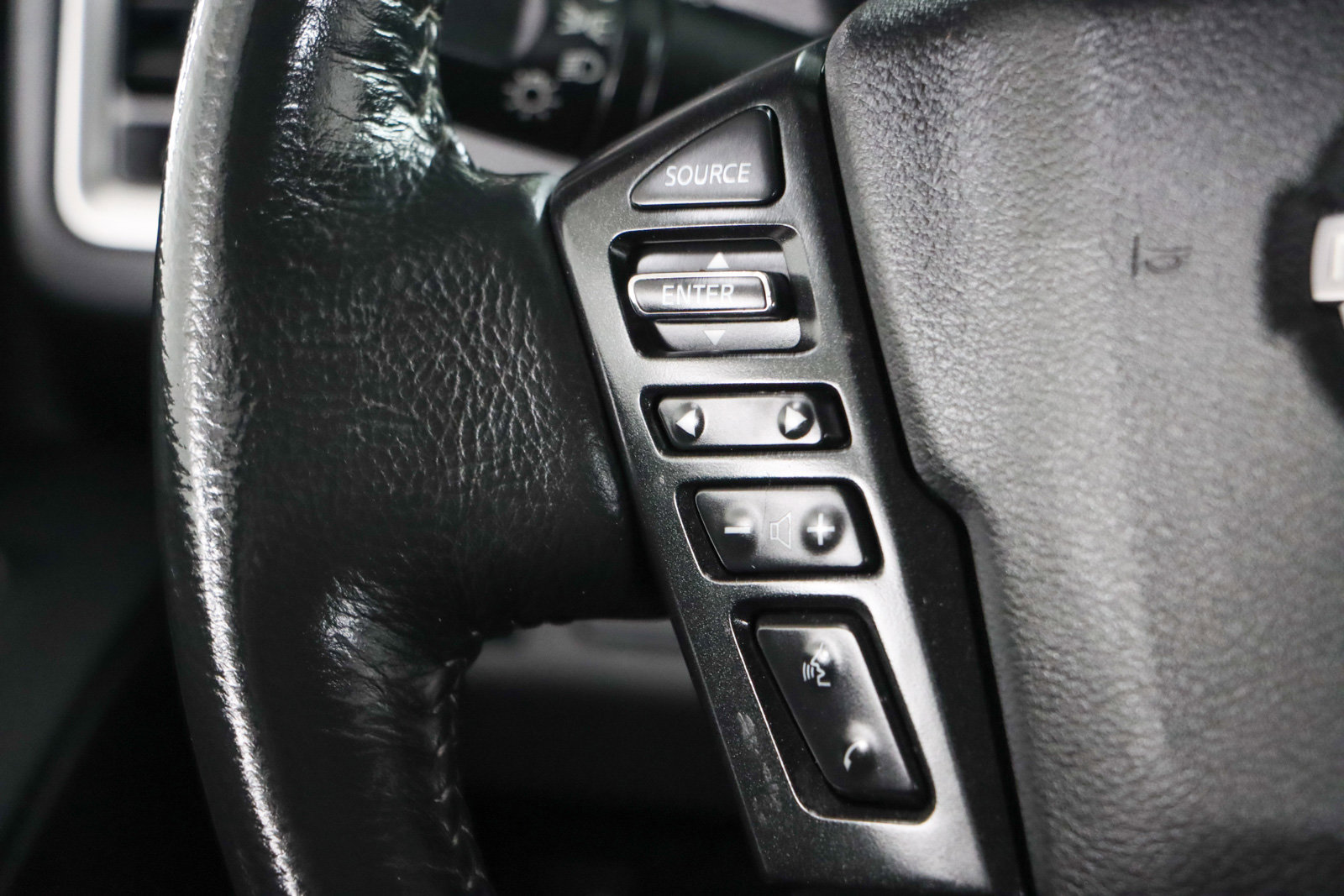 Used 2023 Nissan Frontier SV w/ SV Convenience Package AWD/4WD image 14