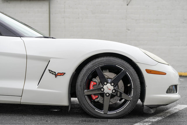 Used 2006 Chevrolet Corvette Convertible w/ Preferred Equipment Group RWD image 11