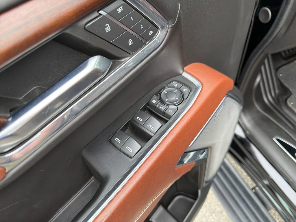 Used 2024 GMC Sierra 3500 Denali Ultimate AWD/4WD image 12