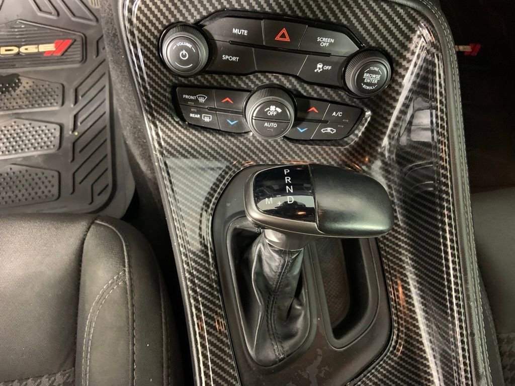 Used 2019 Dodge Challenger SXT image 19