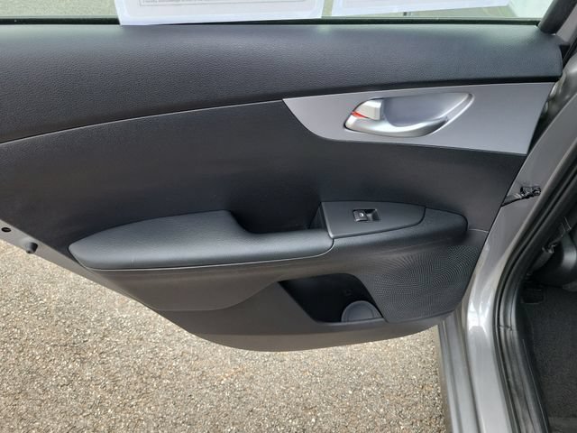 Certified 2024 Kia Forte LXS w/ LXS Technology Package FWD image 19