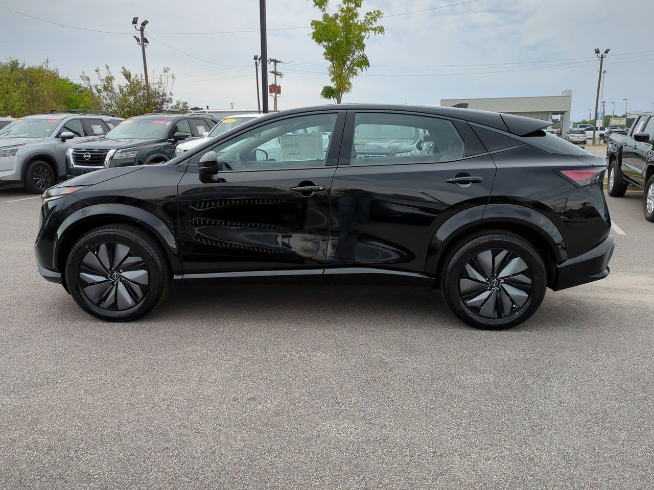 Certified 2024 Nissan Ariya AWD image 7