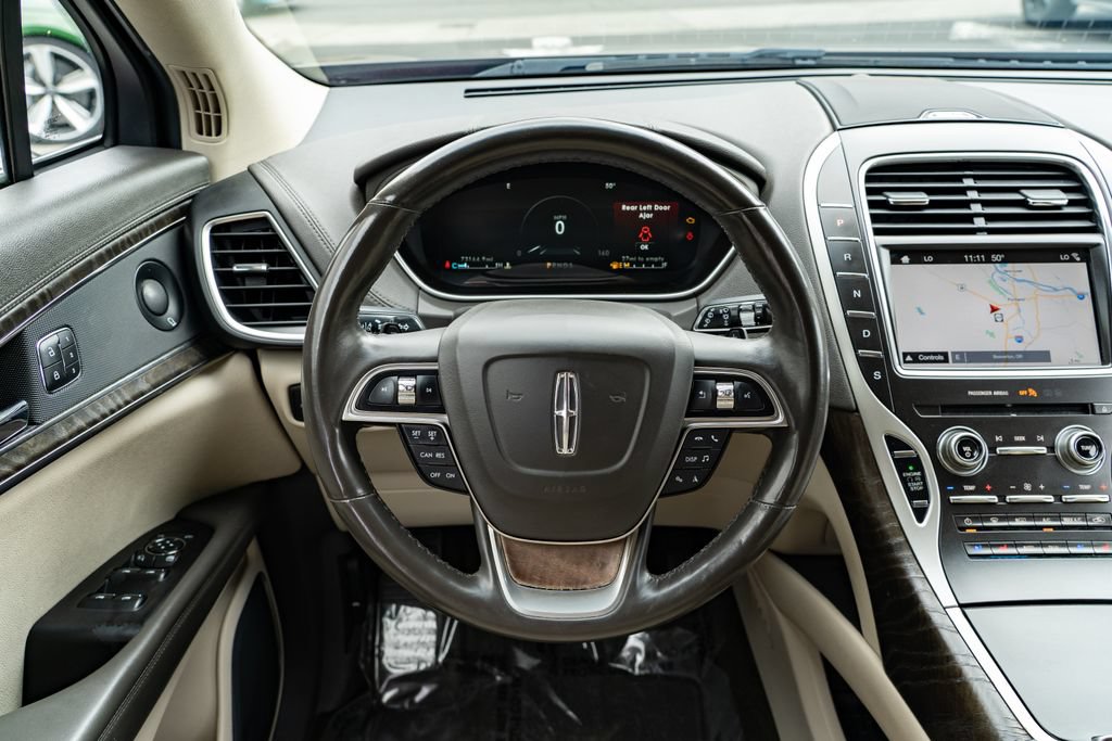 Used 2019 Lincoln Nautilus Reserve w/ Cargo Utility Package AWD/4WD image 12