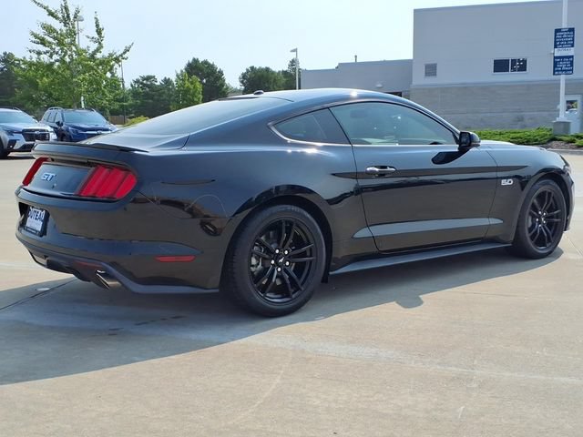 Used 2017 Ford Mustang GT Premium RWD image 5