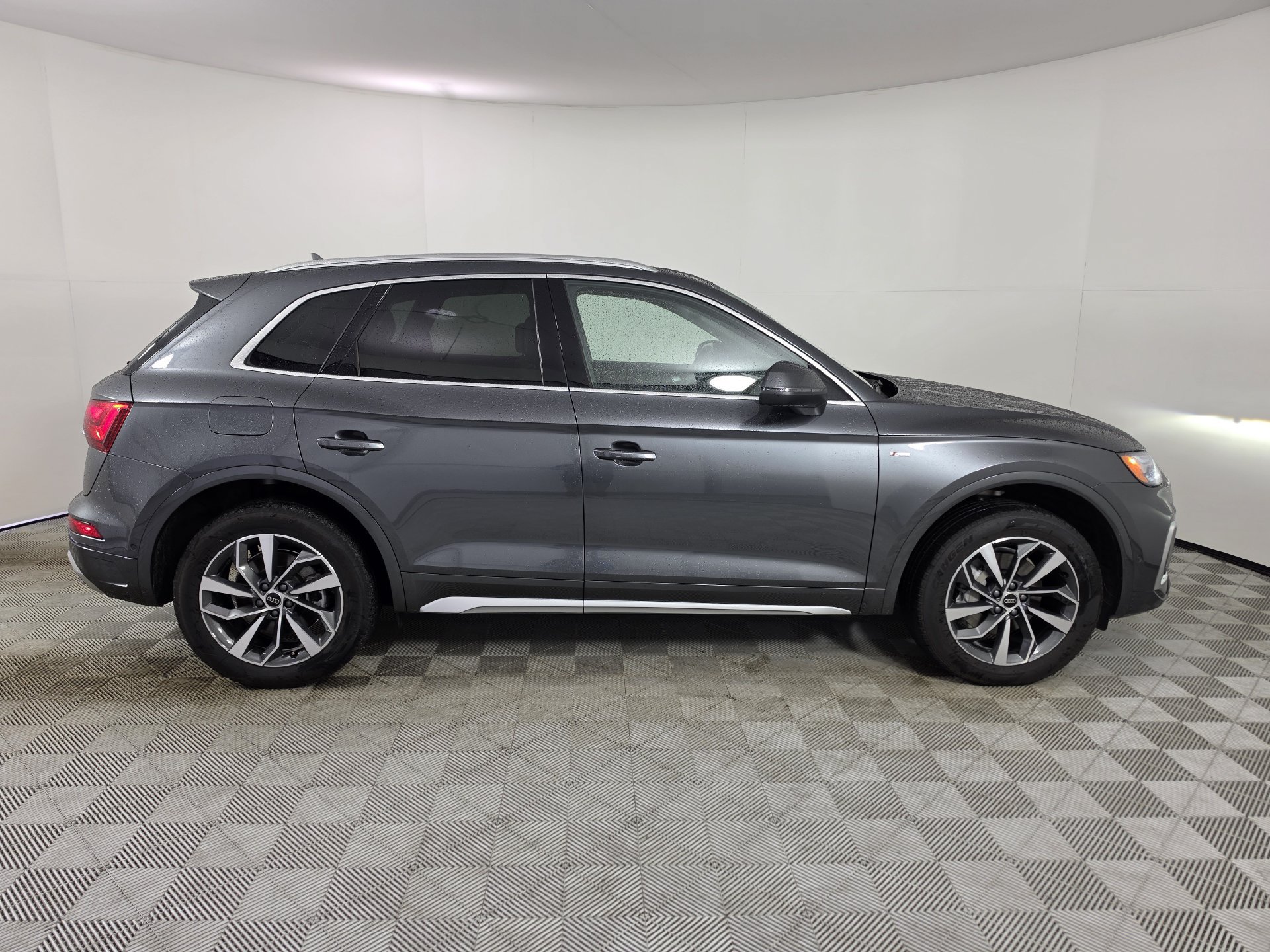Certified 2024 Audi Q5 2.0T Prestige w/ Prestige Package AWD/4WD image 43