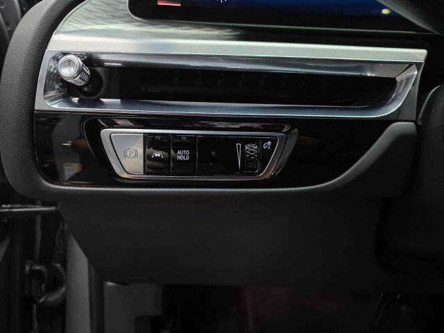Used 2024 Cadillac Lyriq Sport AWD/4WD image 30